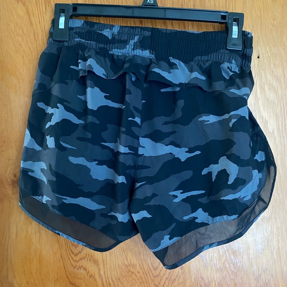 ATHLETA small camo 4” shorts lightly worn